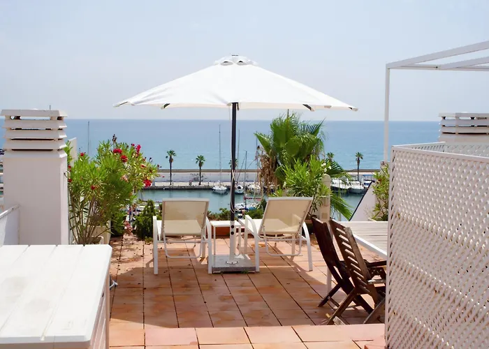 Stunning Sea Views Over Marina With Swimming Pool
